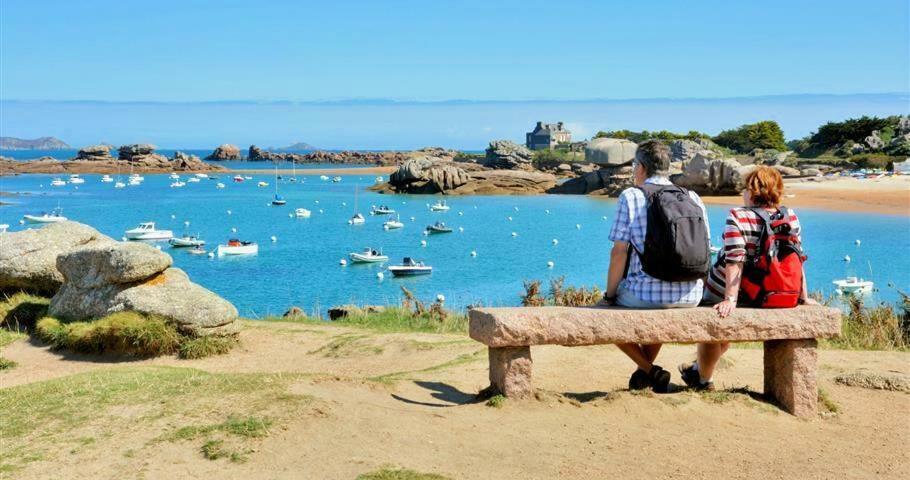 Camping Maeva Respire Le Village Perrosien Exterior foto